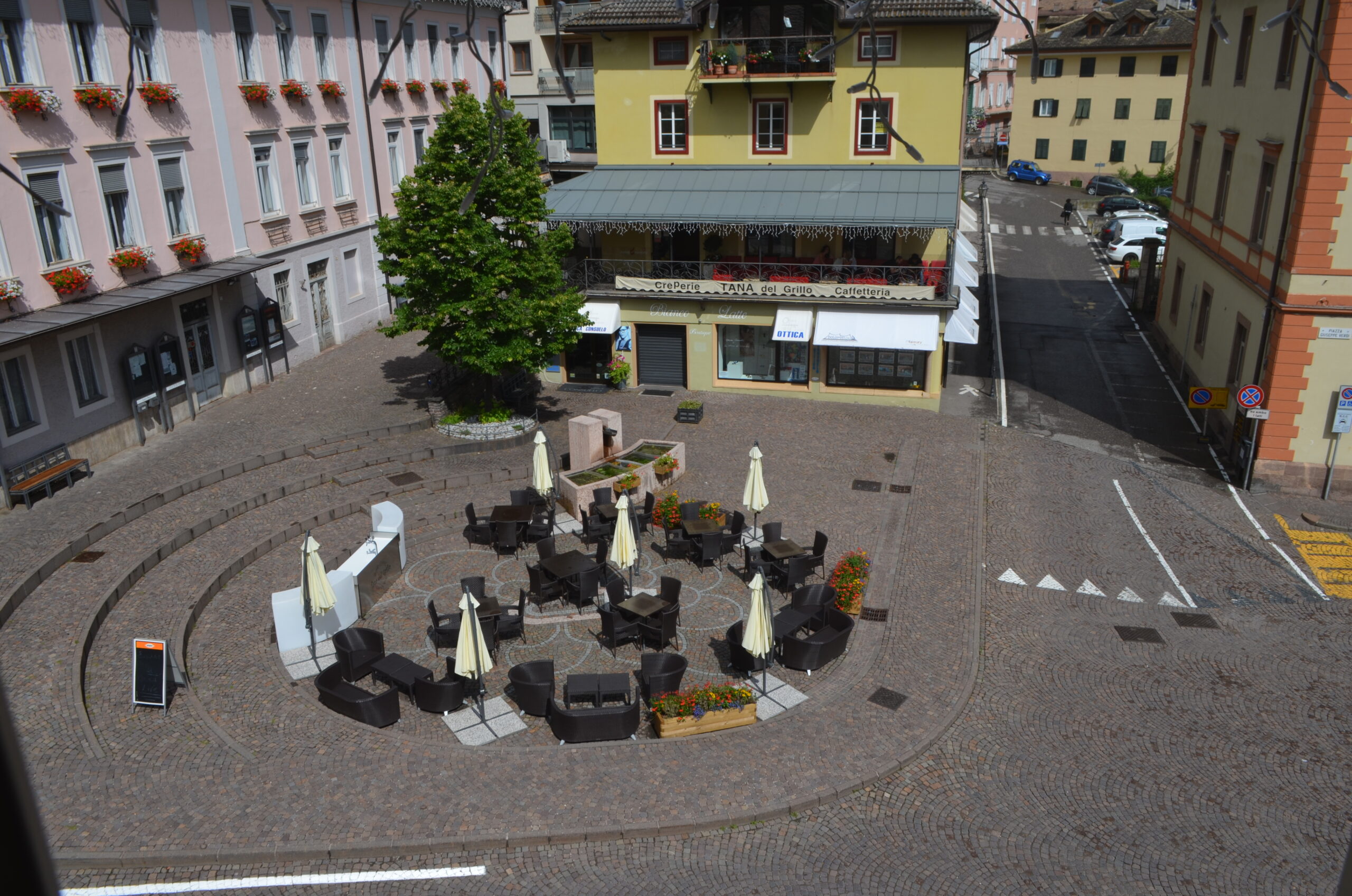 https://dolomiti-casa.it/wp-content/uploads/2024/12/DSC_0148-scaled.jpg